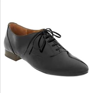 Banana Republic Patent Oxfords